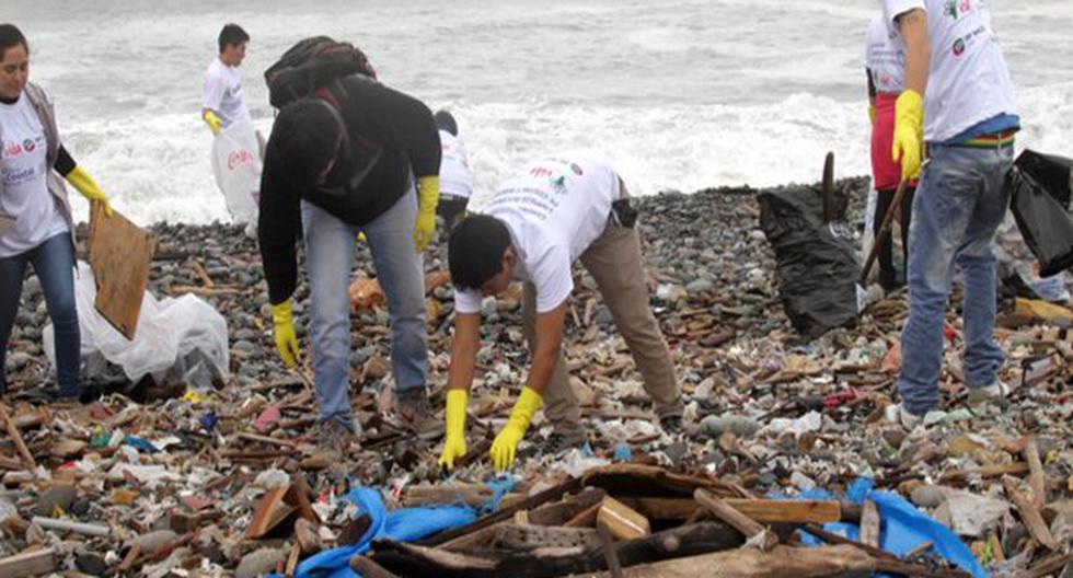 Jornada de limpieza en playas de Miraflores. (Foto: Andina)