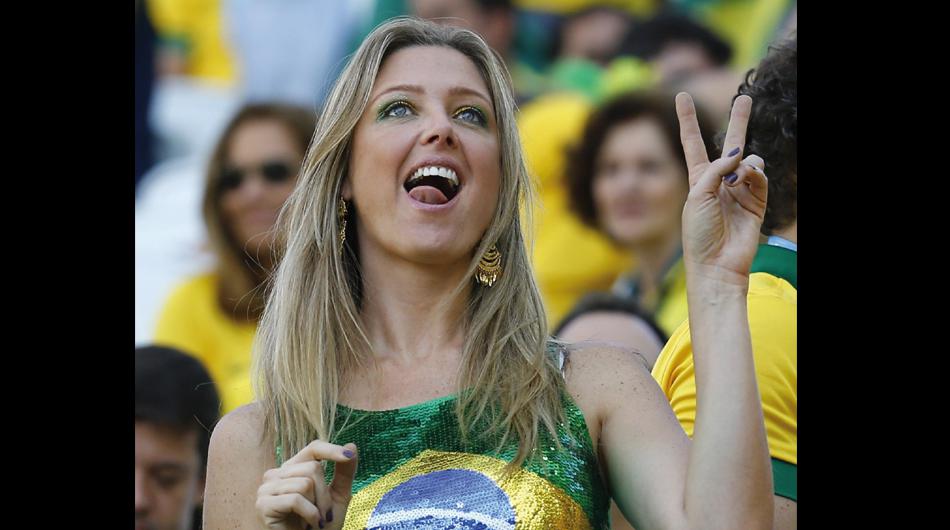 Brasil 2014: belleza y algarabía en tribunas en la inauguración - 1