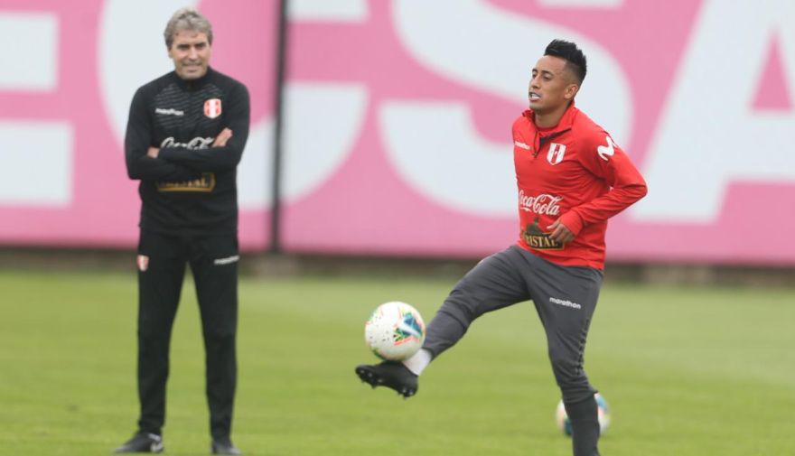 La selección peruana completó este viernes su último entrenamiento previo a viaje a Argentina. (Foto: Violeta Ayasta / GEC)