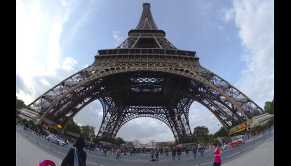 Torre Eiffel cerró temporalmente por acoso de ladrones
