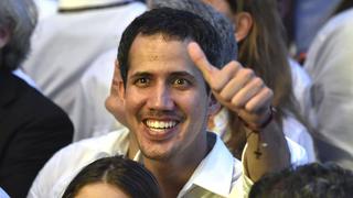Guaidó dice que fuerza armada de Venezuela lo ayudó a cruzar a Colombia