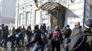 Kiev: Tres muertos y al menos 150 heridos por nuevas protestas
