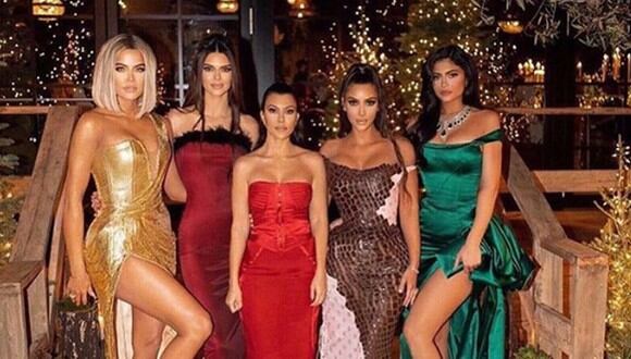 Las celebridades consiguieron la manera perfecta de continuar con su exitoso show  ¨Keeping Up With The Kardashians¨. (Foto: Instagram @kuwtk)