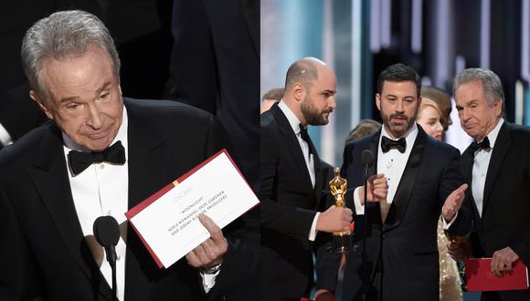 Warren Beatty revela a "Moonlight" como la ganadora a Mejor película luego de declarar erróneamente como tal a "La La Land" en los Oscars 2017. (Foto:AP)