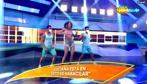 Luciana Fuster se une a Korina Rivadeneira, Paloma Fiuza y Angie Arizaga,  como una de las modelos de la nueva versión de ‘Habacilar’. (Foto: captura de video)