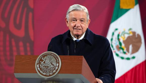 AMLO dice que México planea comprar 24 millones de dosis de vacuna rusa Sputnik V contra el coronavirus. (AFP).