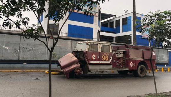 Bomberos expresan malestar por vehículos de emergencia abandonados en las calles
