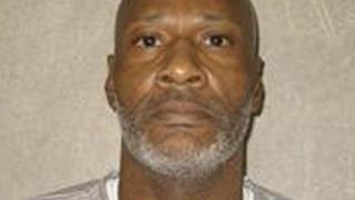 Justicia de Estados Unidos suspende ejecución con controvertido cóctel letal
