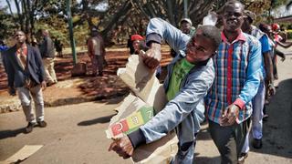 Zimbabue: Partido que está en el poder desde 1980 vuelve a ganar en las elecciones