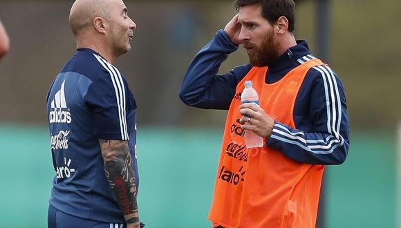 Jorge Sampaoli nuevamente llenó de elogios a Lionel Messi y lo puso por encima de Maradona y Pelé. (Foto: EFE)