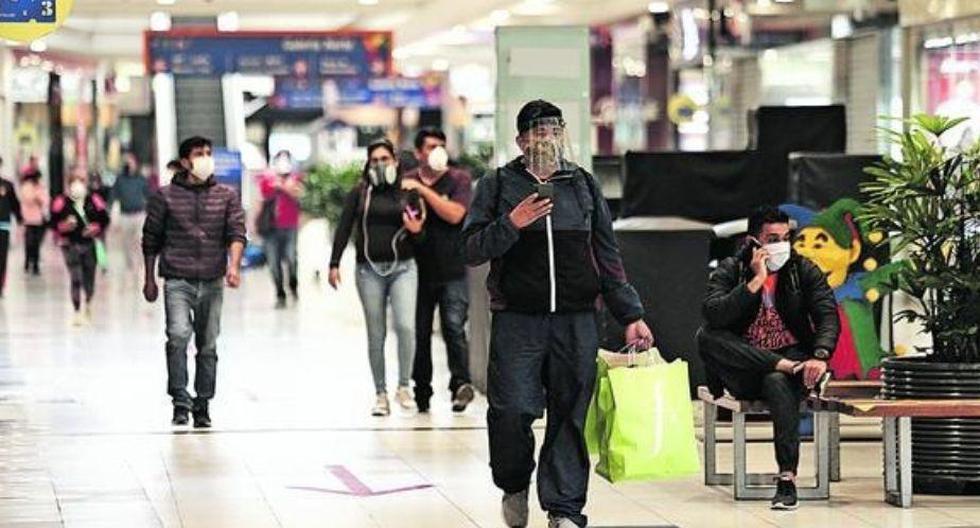 Las personas deberán presentar su carné de vacunación para acceder a espacios cerrados.  (Foto: Jesús Saucedo/GEC)