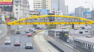 ¿Cuánto costaron los puentes con arcos amarillos en la Vía Expresa?
