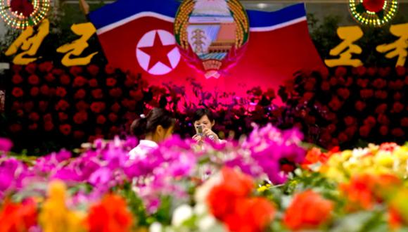 La "Kimjongilia", una flor creada en honor del abuelo del actual líder norcoreano. (Foto: ERIC LAFFORGUE-lafforgue@mac.com - Corbis News).