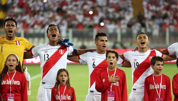La labor de ambos fue fundamental para que Perú muestre buen juego y se lleve el triunfo en Quito. (Foto: USI)