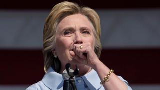 Hillary Clinton suspende campaña por dos días debido a neumonía