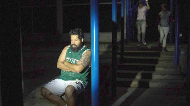 Apagón en Venezuela | Caos, desabastecimiento y muertes: El país petrolero vive más de 60 horas sin energía. (AFP)