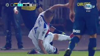 Boca Juniors vs. Tigre: Buffarini sufrió patada artera de Walter Montillo en el inicio de la final | VIDEO