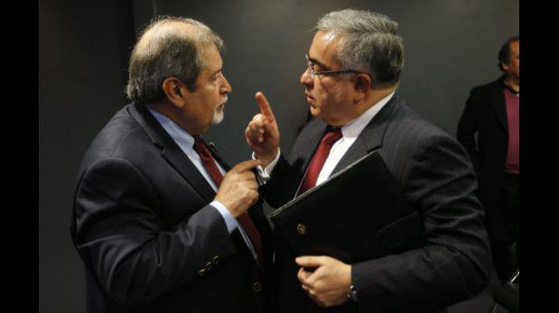 Ghersi recalca que no hay límites para crear diarios en el país