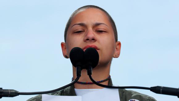 La representante estudiantil Emma González ofreció un discurso el sábado que conmovió a la multitud de la Marcha por Nuestras Vidas. (Foto: Reuters)
