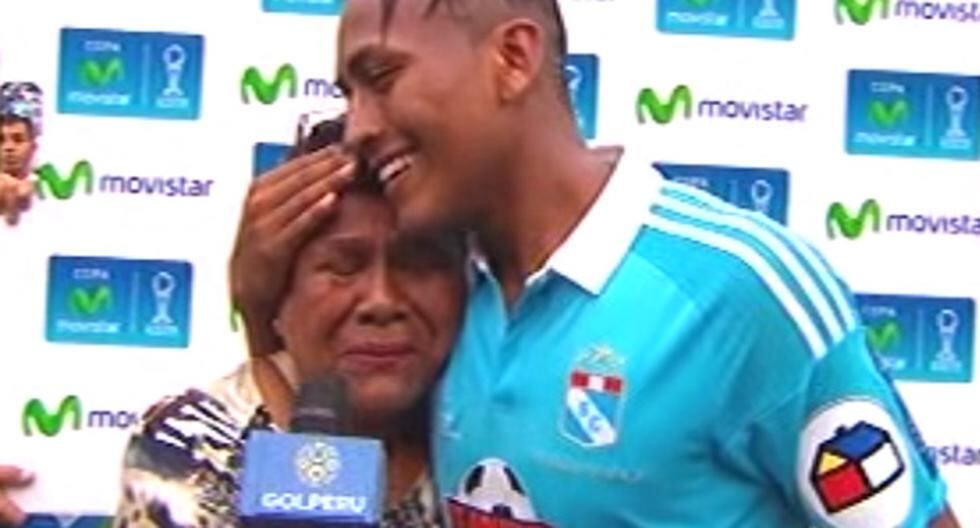 Pedro Aquino celebró con su familia el campeonato conseguido con Sporting Cristal. (Foto: Captura)