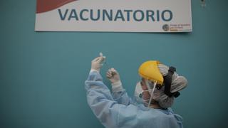 Vacunagate: Carlos Castillo afirma que lista de personas a vacunar fue elaborada por dos asistentes del exviceministro Suárez Ognio