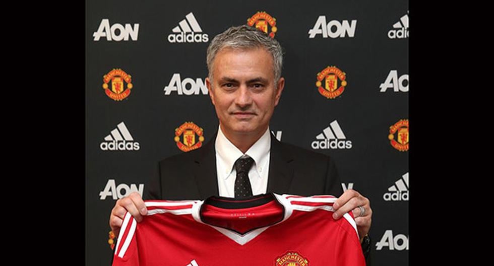 José Mourinho tiene un contrato de tres años con el Manchester United. (Foto: Facebook Oficial)