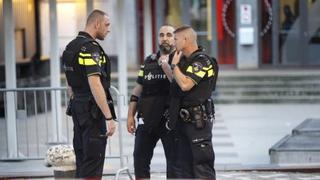 Ataque en la estación de trenes Ámsterdam habría tenido "motivación terrorista"