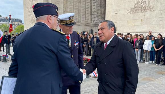 El primer ministro, Gustavo Adrianzén, viajó a Francia. (Foto: Embajada del Perú en Francia)