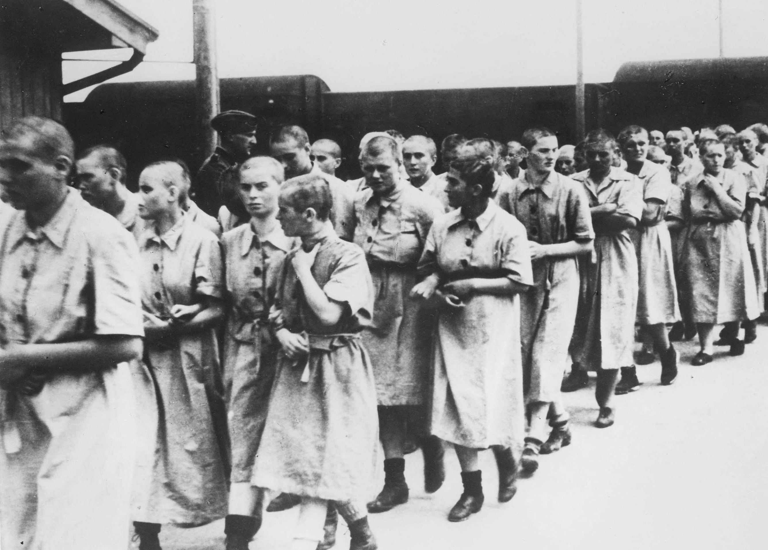Women forced to work in the Auschwitz-Birkenau extermination camp.  (Photo: AFP)