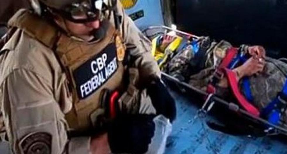 El indocumentado fue rescatado en un helicóptero Blackhawk UH-60. (Foto: diariomexicousa.mx)