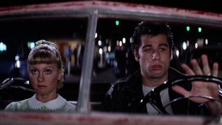 Subastan uno de los autos de “Grease” con la firma de Olivia Newton-John