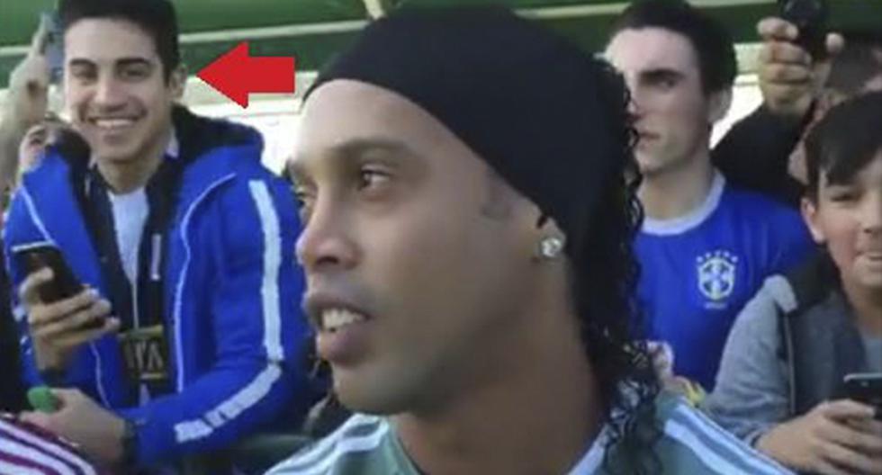 Ronaldinho Gaúcho y la foto con la camiseta de Alianza Lima que se ha hecho viral en Facebook. (Foto: Captura)