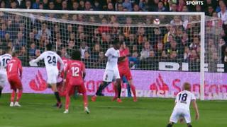 Real Madrid vs. Valencia: Ezequiel Garay anotó el 2-0 con este remate de cabeza | VIDEO