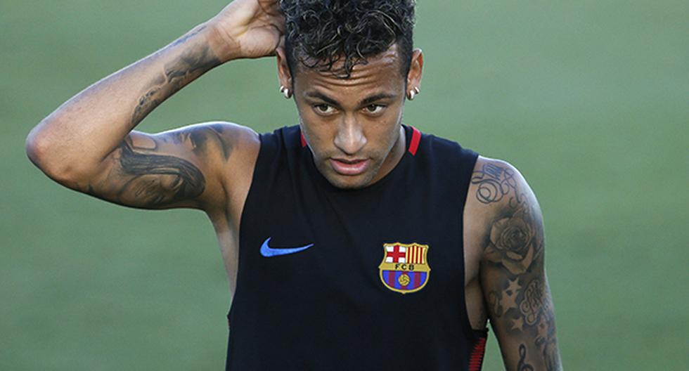 Neymar acaparó la atención de todos en plena conferencia en Miami tras lo sucedido en la práctica del Barcelona con Nelson Semedo. Todos querían preguntarle sobre el PSG. (Foto: EFE)