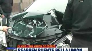 Puente Bella Unión: autos chocan tras reapertura de la vía [VIDEO]