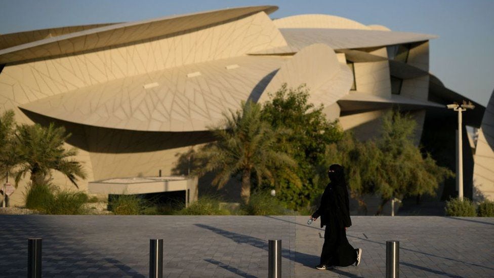 Some women in Qatar are fully covered, others cover their hair.  (GETTY IMAGES)