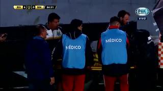 ¡Terminó tapando un jugador! Fernández salió en ambulancia y Leudo tuvo que ocupar la portería de Binacional | VIDEO