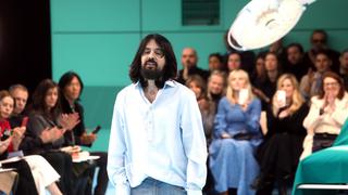 Gucci: Alessandro Michele rompe el ciclo natural de los desfiles de moda