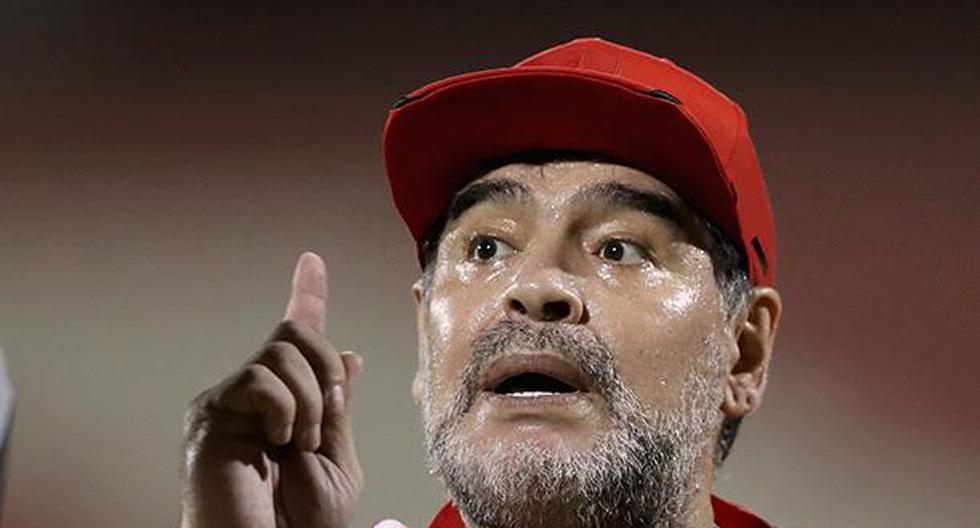 Diego Maradona molesto por derrota de Argentina ante Nigeria. (Foto: Getty Images)