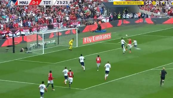 Manchester United vs. Tottenham: golazo de Alexis Sánchez de cabeza | VIDEO