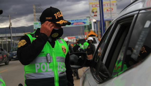 Los malos agentes fueron denunciados por los agraviados. (Foto: Referencial / GEC)