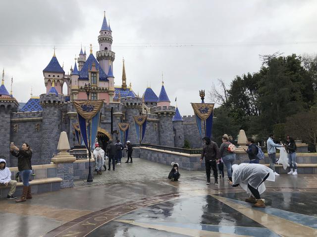 Disney explicó en un comunicado que las autoridades californianas no emitirán las directrices de reapertura antes del 4 de julio. (Foto: AP)