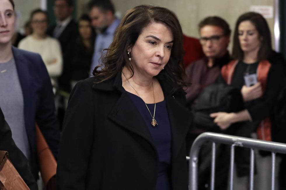 La actriz Annabella Sciorra denuncia su violación en el juicio de Weinstein. Foto: AFP