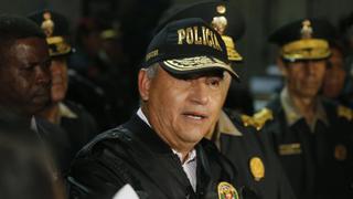 Ministro Urresti anuncia que seguirá el 24x24 en la policía