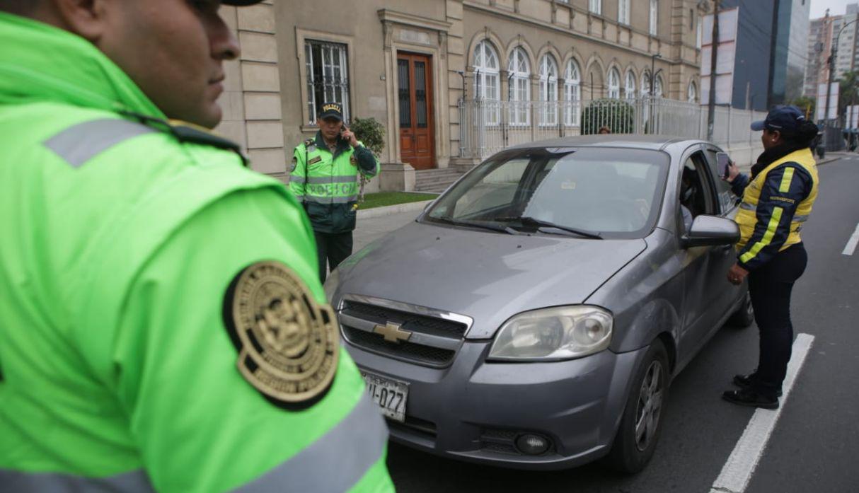 Los trabajos en la avenida Arequipa se realizan de forma normal. (Foto: Marco Ramón/GEC)