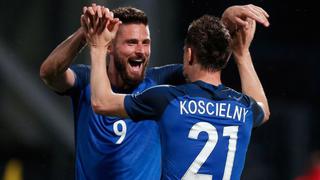 Francia goleó 3-0 a Escocia con doblete de Olivier Giroud