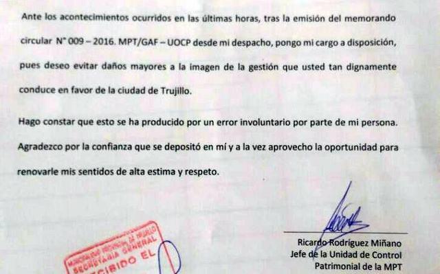 Renuncia funcionario que ordenó saludar al alcalde de Trujillo - 2