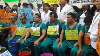 Médicos en huelga realizaron el Ice Bucket Challenge