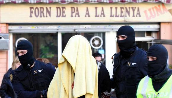 España golpeó a una red de captación de yihadistas para el EI