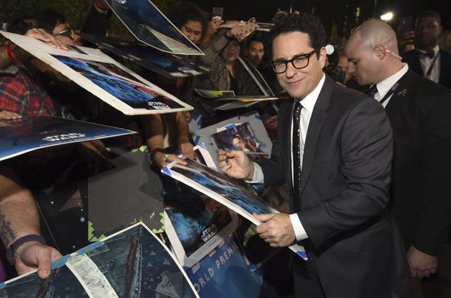 Protagonistas desfilaron por la alfombra azul de Daisy Ridley, Harrison Ford, Mark Hamill y Adam Driver estuvieron presentes en la alfombra azul de “Star Wars: El Ascenso de Skywalker”. (Foto: Agencias)